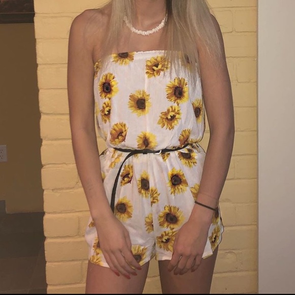 Sunflower playsuit - Picture 1 of 4